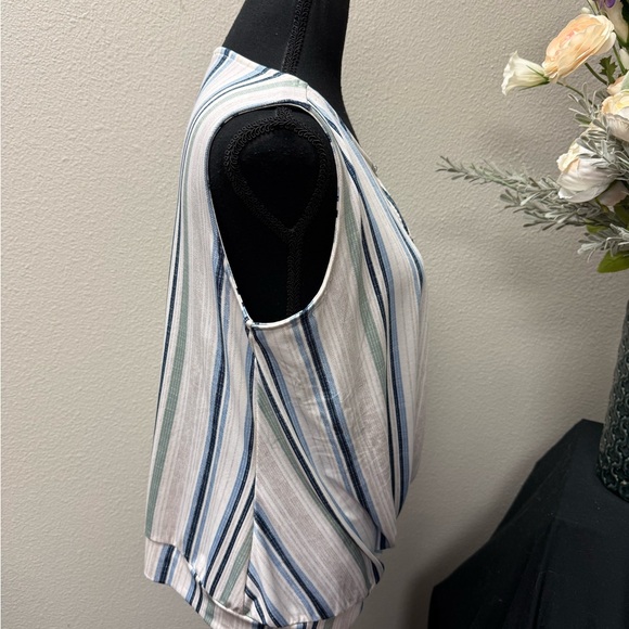 NWT Wrapper Striped Twist Front Keyhole Tank Top Blue Green Size M - Picture 4 of 10